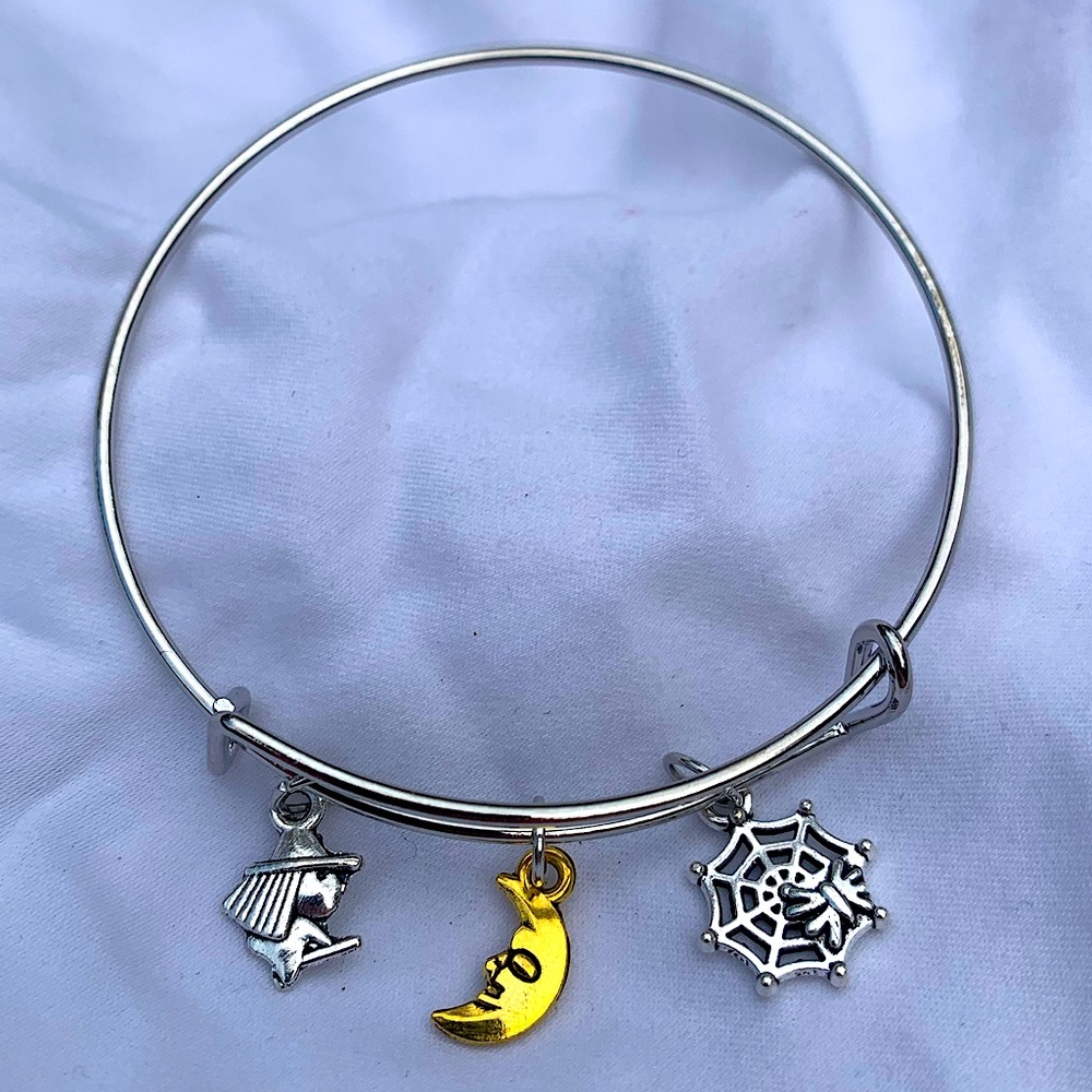 Brand New! Handmade! Adjustable Charm Bangle Bracelet!